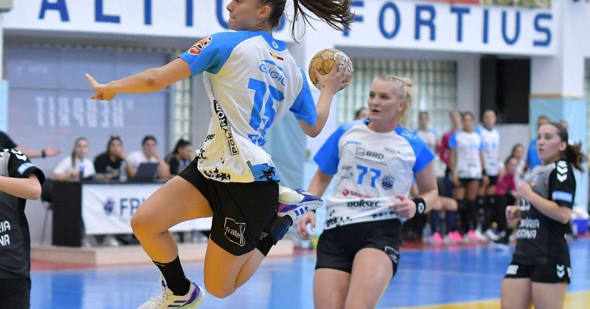 Primele mutări la CSM București/ Două jucătoare de bază și-au prelungit contractele cu campioana României: „Un pas foarte important”