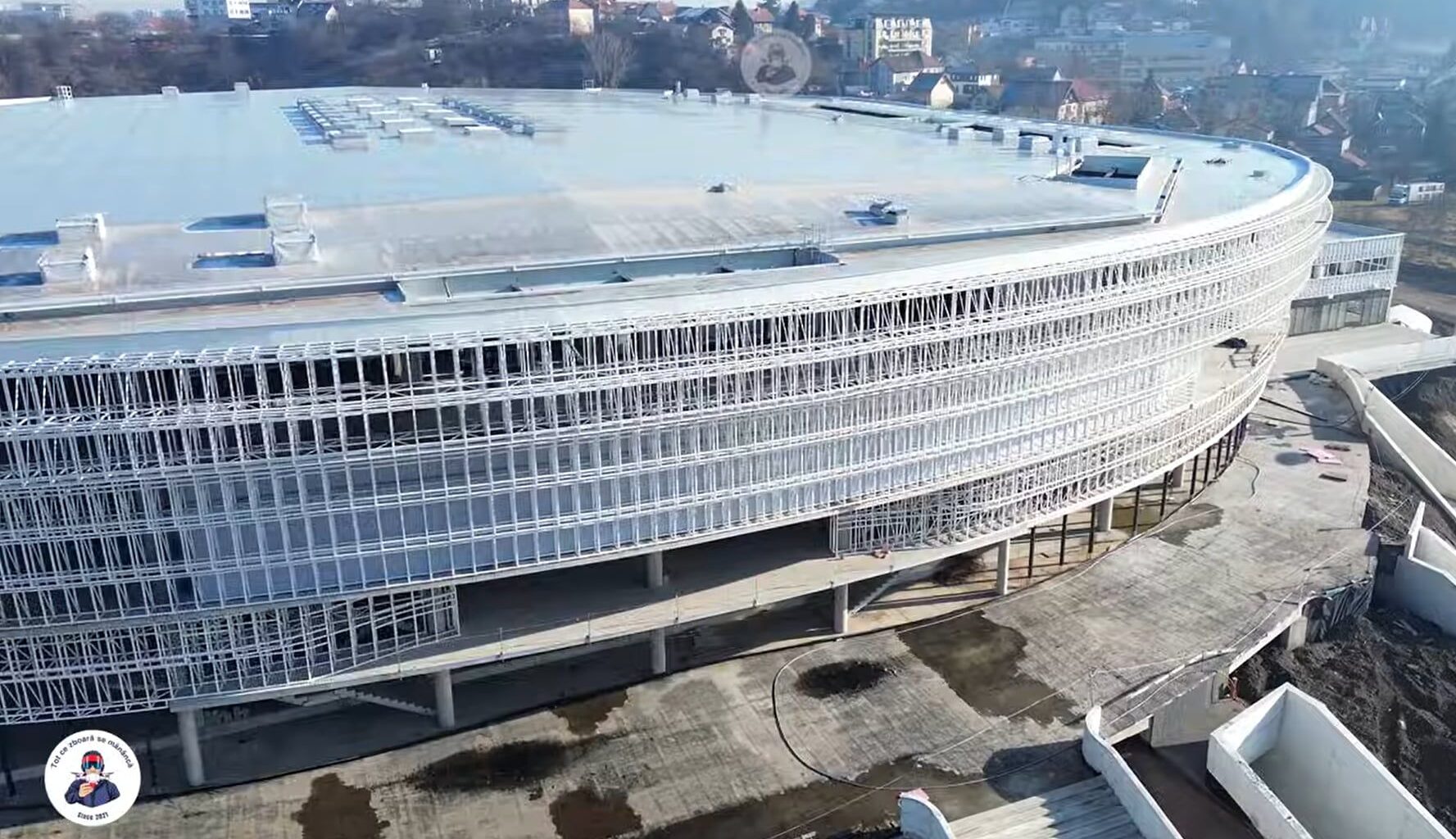 E aproape gata „bijuteria” de peste 70.000.000 de euro din orașul preferat al lui Ion Țiriac. Au apărut imagini noi cu Sala Polivalentă din Brașov