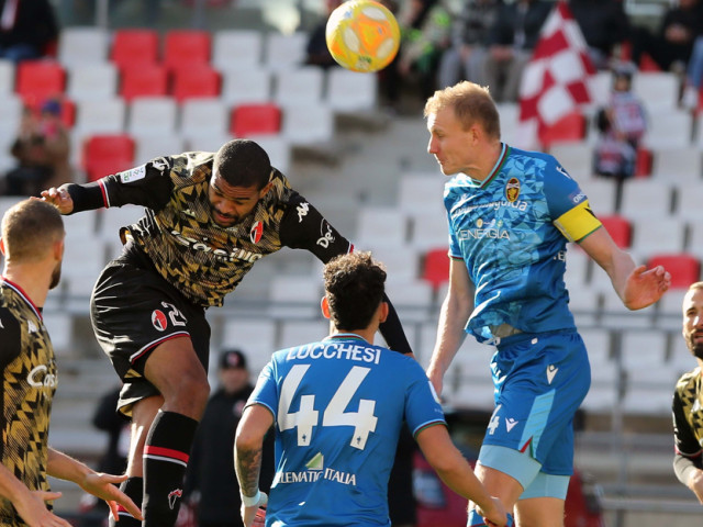 Verdict fără menajamente: ”Nu e de campioană!”. Abia a semnat cu FCSB, dar ”patronul nu are nevoie de el”