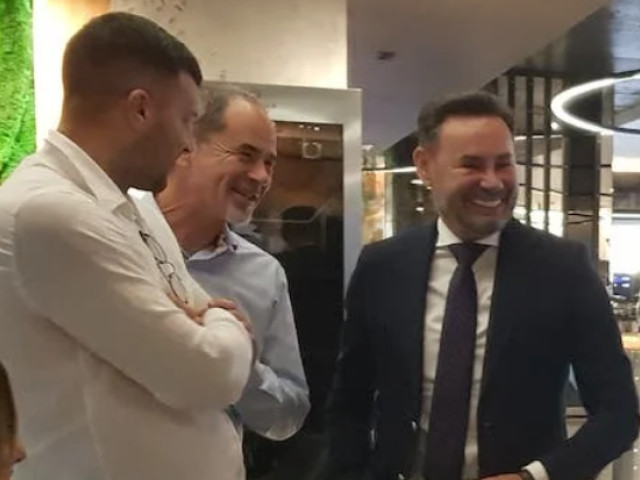 ”Începe să-mi fie teamă”. I-a fost frică să nu fie furat de un român, dar nu știa lângă cine stă