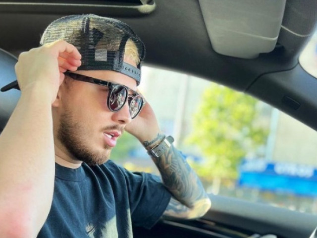 ”Trebuia să-și găsească un sponsor”