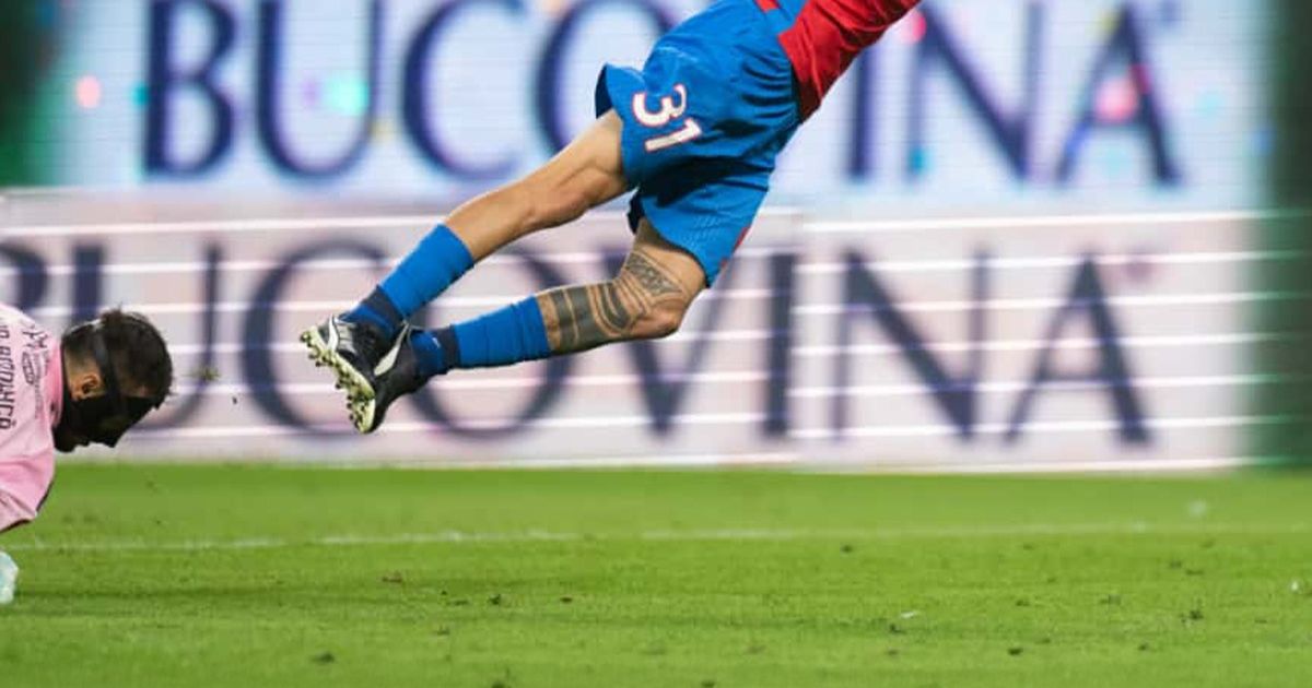 Cine e jucătorul care l-a cucerit pe patronul FCSB: „Mingea vine la el parcă are magnet! Cum să nu-i prelungesc contractul?”