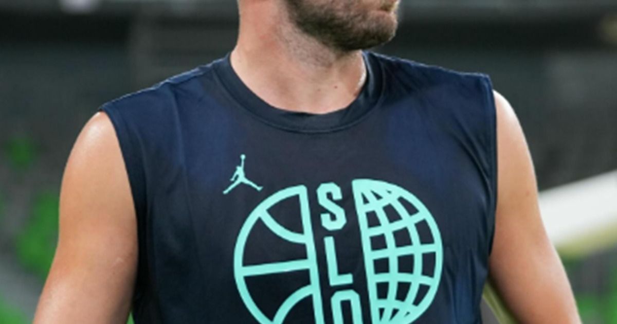 A venit „Luka Claus” la Lakers. FOTO: Luka Doncic le-a oferit colegilor și staff-ului câte un cadou special. Cât a costat + Reacția jucătorilor: „O nebunie”