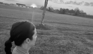 O prezentatoare TV și soțul ei, găsiți împușcați în casă. Ce s-a întâmplat cu fiul lor de 3 ani, martor la tragedie