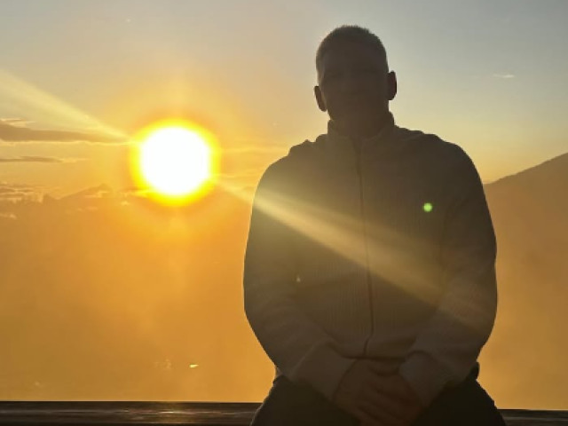 După ce a fost prins cu altă femeie și soția a depus actele de divorț, a primit o ofertă ”imorală”. ”Nu face greșeala asta”