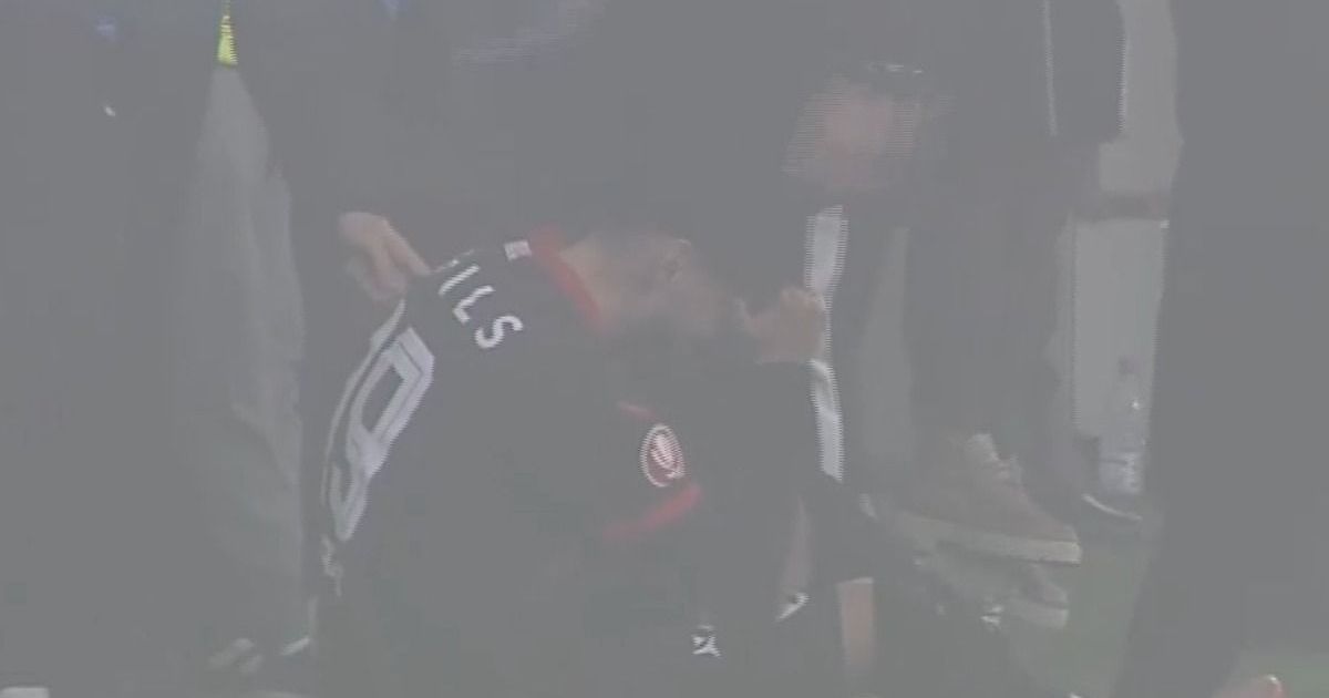 Mazilu, înlocuit după 28 de minute. FOTO. Ce s-a întâmplat cu jucătorul lui Dinamo la meciul cu UTA