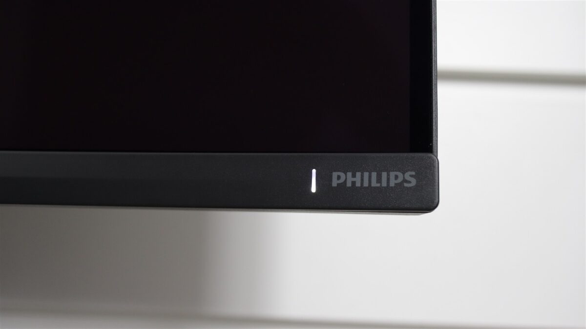 Monitor curbat de gaming QD-OLED Philips Evnia 34M2C6500 - review