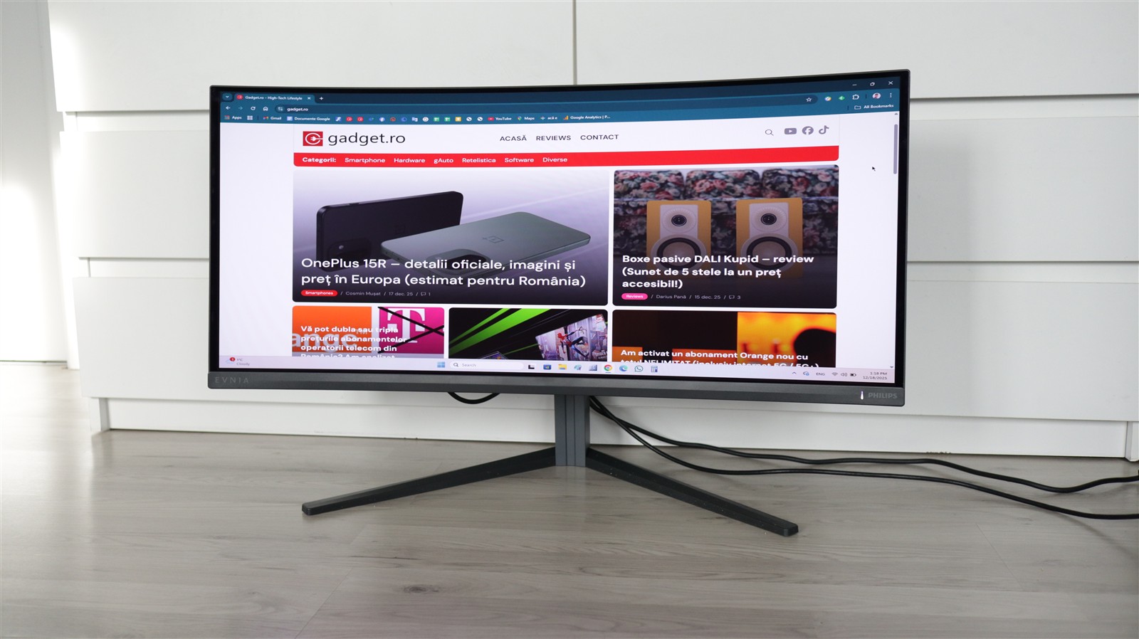 Monitor curbat de gaming QD-OLED Philips Evnia 34M2C6500