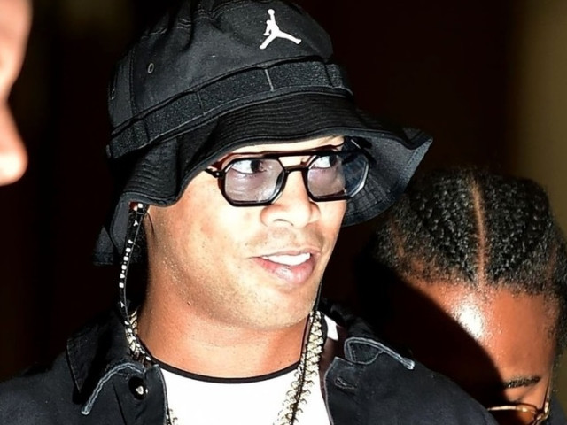 De necrezut! Ce au putut să-i propună oamenii marelui Ronaldinho unui fotograf român. Imaginile surprinse la Iași