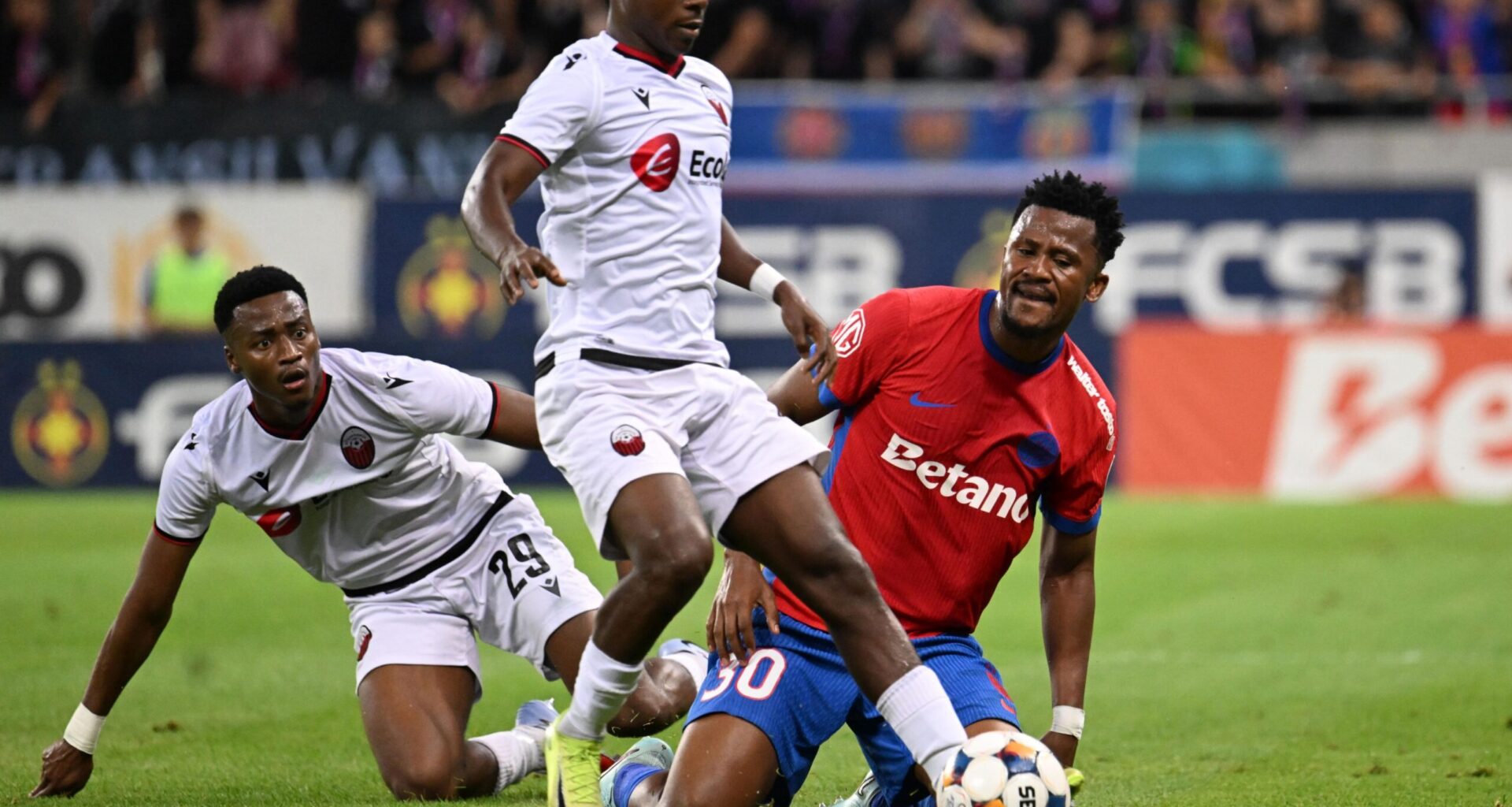 FCSB ia o decizie importantă în privința lui Siyabonga Ngezana