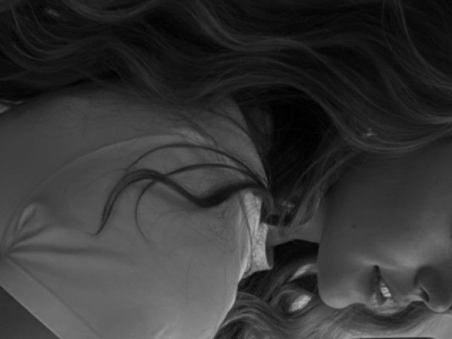 `Cât cântărește sutienul meu?`”. Apoi, a trăit o dramă