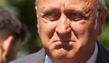 ȘAPTE oameni îi pot da lovitura lui Dan Șucu în 2026