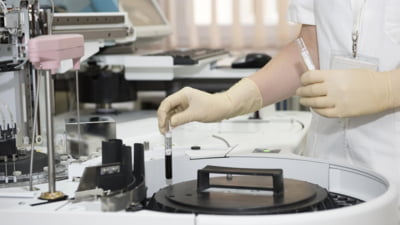 O descoperire importantă în tratamentul cancerului: oamenii de știință au găsit o modalitate de a determina tumorile să se autodistrugă