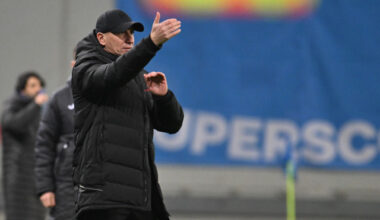 OUT! Schimbat după 22 de minute, va fi dat afară în această iarnă