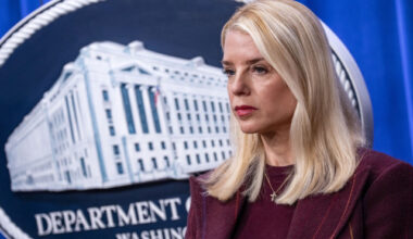 FBI a publicat fotografia cu unul dintre cei mai căutați oameni din lume! Recompensa: 15.000.000 $