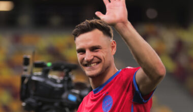 Răsturnare de situație la FCSB! Gigi Becali i-a decis soarta lui Dennis Politic, fără meci jucat de o lună