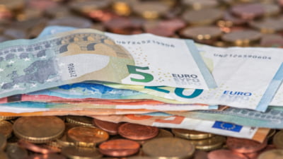 Plata cu cardul, blocată în Bulgaria după trecerea la Euro. Din ce motiv a fost restricționată