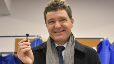 Promulgări-maraton la Cotroceni: Nicușor Dan a semnat 21 de decrete