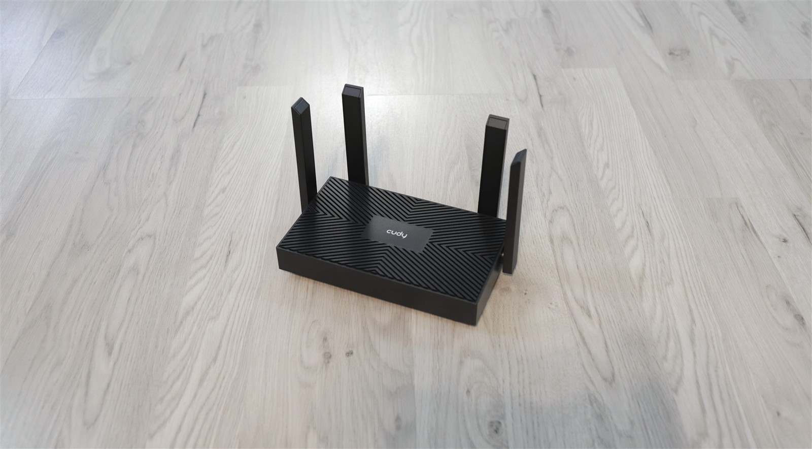 Router wireless Cudy WR1500 - review (Acces la Wi-Fi 6 accesibil, fără minusuri majore)