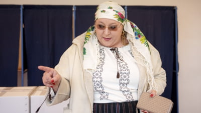 Scandal total. Șoșoacă, acuzații grave la adresa lui Georgescu și Simion, în Ajun: „Ultimul om al politicii românești, de cea mai joasă speță! Ai vrut să-mi dai cu palma peste față!” VIDEO