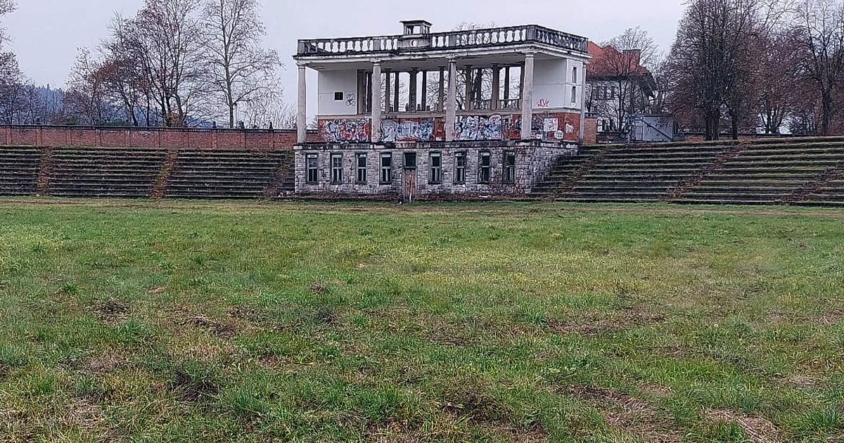 Rupeți blestemul Bezigrad!   Reportaj în inima coșmarului sloven. Tricolorii vor să oprească seria ratărilor la Mondiale începută după eșecul de la Ljubljana, din 2001