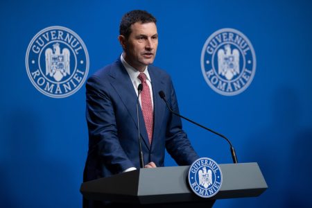 Concluzie a Guvernului. Directorii feroviari câștigă prea mult, dar nu pot fi demiși