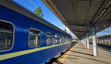 Alertă cu bombă în trenul București-Kiev. Șeful de tren a chemat poliția