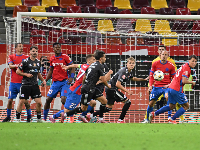 FCSB îl așteaptă să semneze, dar Rapid a intrat pe fir și va face oferta de transfer!