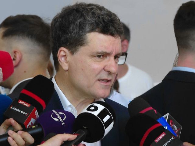 "STOP!" 7 cluburi din SuperLiga României au semnat petiția și i-au transmis-o lui Nicușor Dan