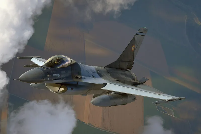 Avioane de vânătoare F-16 scoase la luptă cu rachetele Kinzhal ale Rusiei - Foto: Profimedia Images (imagine cu rol ilustrativ)