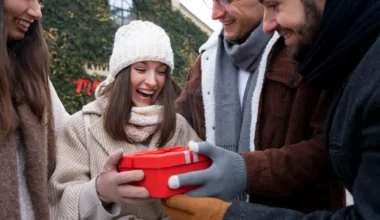 Ce cadouri de Crăciun își doresc cei din Generația Z? Sunt riscante dar le plac astfel de experiențe • Newsweek România