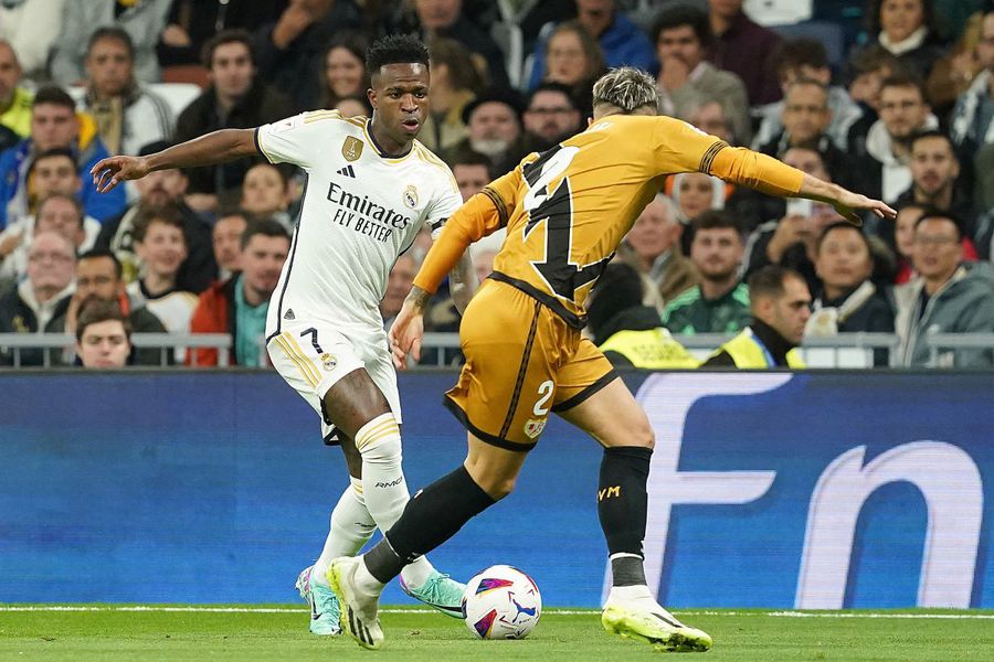 „Fotbalistul Anului”, Andrei Rațiu, interviu de gală la Madrid: „Nu sunt arogant. Sunt doar timid” + „Vini jr. cel mai incomod? Nu! El e mult mai electrizant!”