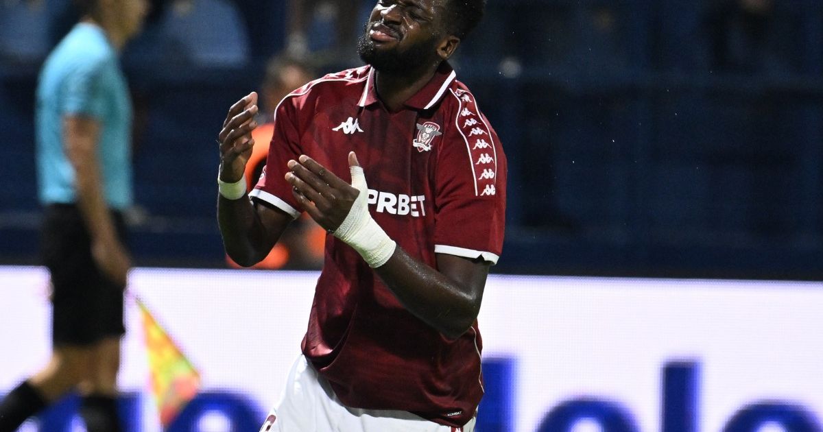 „M-am așteptat la mai mult”. Victor Angelescu, despre jucătorul care l-a dezamăgit: „Doar două goluri...” + Giuleștenii îi caută înlocuitor