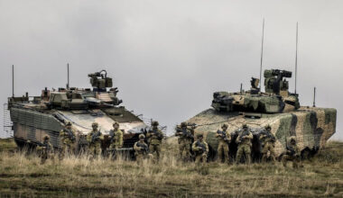 Bătălia pentru cine vinde vehicule de luptă României: Compania Hanwha pune pe masă o ofertă cu fabrici, tehnologie şi producţie de 80% în ţara noastră