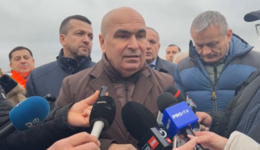 Bolojan s-a dus să inspecteze lucrări feroviare aflate la 15% cu 1-2 ani înainte de predare