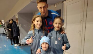 Louis Munteanu s-a pozat în tricoul lui FCSB! » O „aroganță” la adresa lui Varga sau urmează transferul?