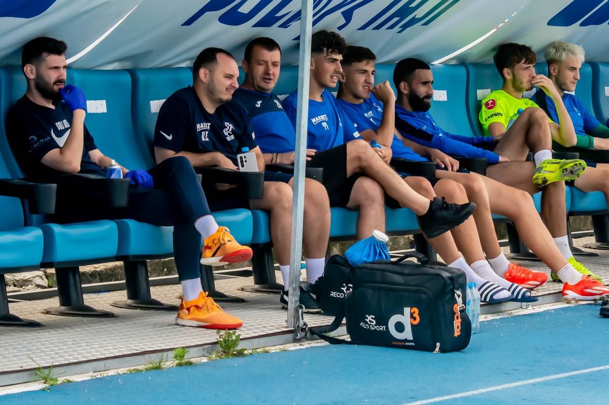 fotbaliștii NU vor să facă deplasarea