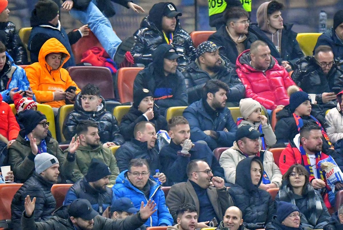 Pentru cine a venit? Fotbalistul râvnit de FCSB și Rapid, surprins în tribune pe Arena Națională