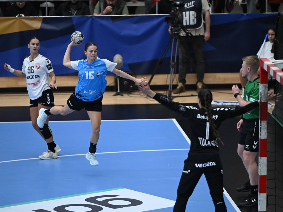 După ce a pierdut două handbaliste, CSM București a anunțat primele mutări pentru sezonul 2026-2027: „Un pas foarte important”