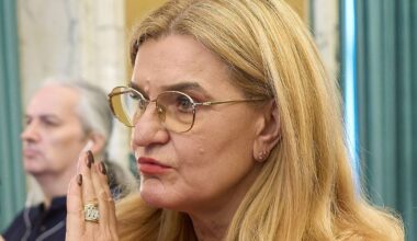 Elisabeta Lipă, acuzată că a primit ceas Rolex și genți Louis Vuitton, iese violent la atac și susține că „trei indivizi conduc o campanie de denigrare. Un boschetar, un bișnițar!”