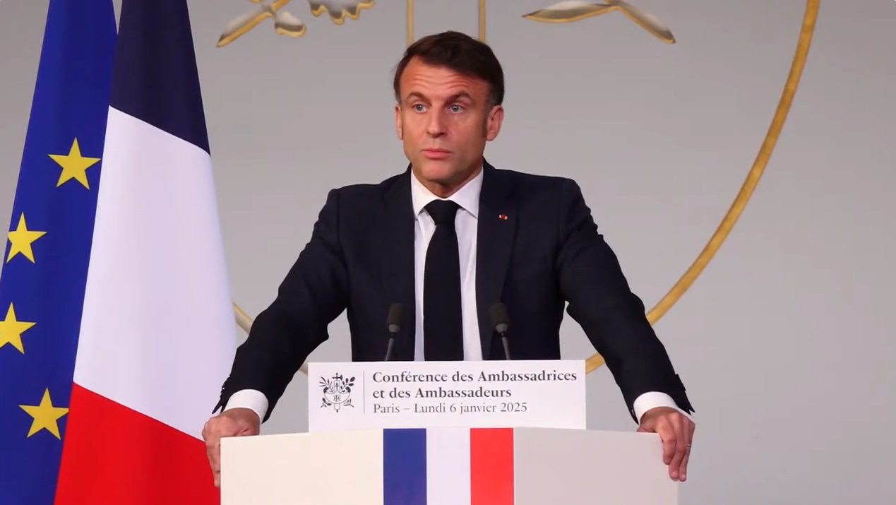 Acuzat de „derivă autoritară”, Emmanuel Macron neagă că ar vrea să înfiinţeze un „minister al Adevărului