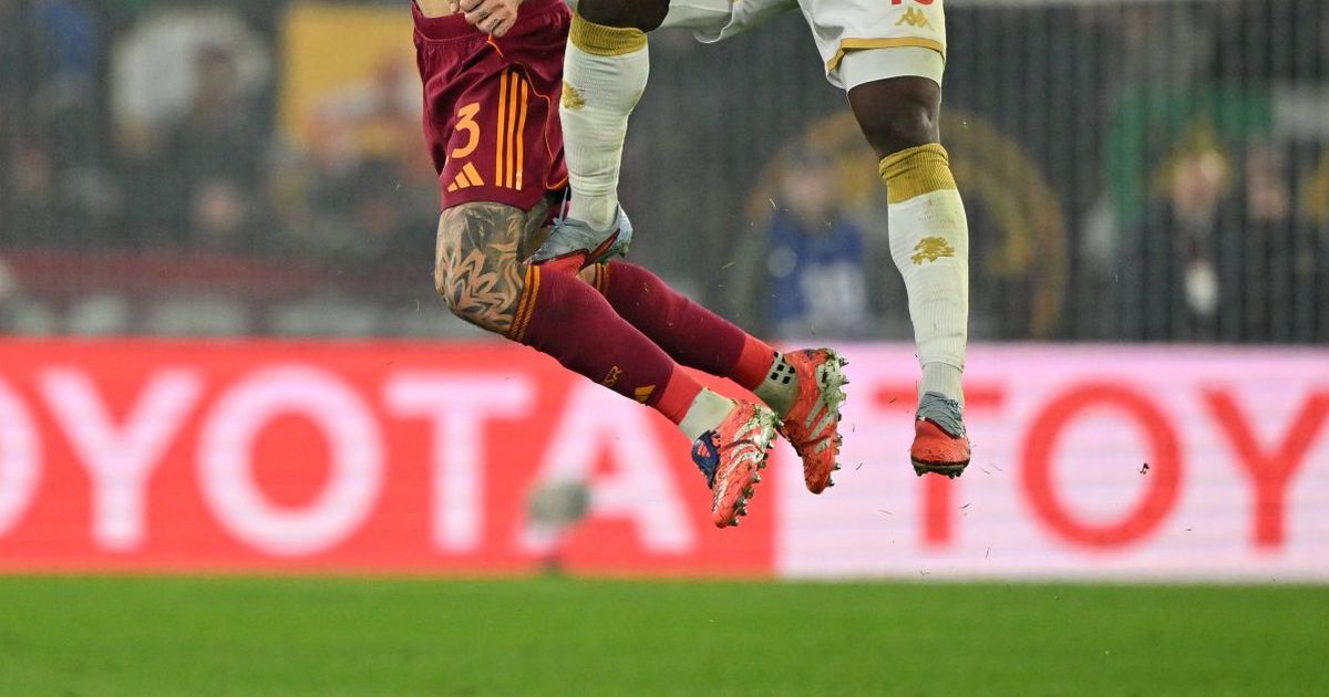 Greșeală mare la AS Roma - Genoa. Presa din Italia scrie că „centralul” și VAR-ul au dezavantajat echipa lui Dan Șucu