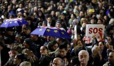 Arma chimică interzisă din Primul Război Mondial folosită în Georgia. Protestatarii au arsuri pe piele