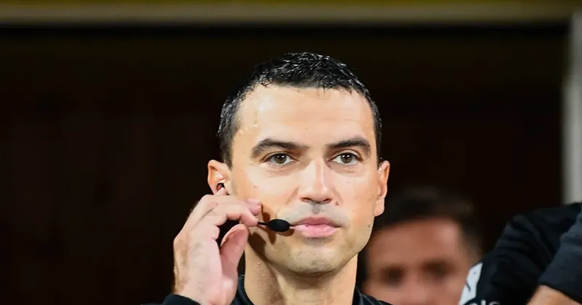 Hațegan, la un pas de CM 2026. Arbitrul român a fost inclus de FIFA pe o listă importantă » Pe ea apare și o arbitră din România