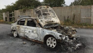 Mister legat de cadavrul unui tânăr descoperit într-o mașină incendiată la Viena. Ar putea fi fiul unui politician ucrainean