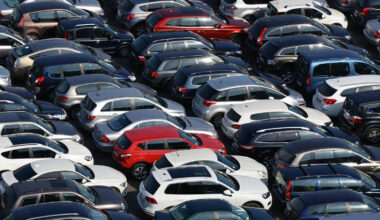 Lovitură dură pentru șoferii cu mașini vechi. Impozite uriașe de la 1 ianuarie 2026. Ce pregătește Guvernul