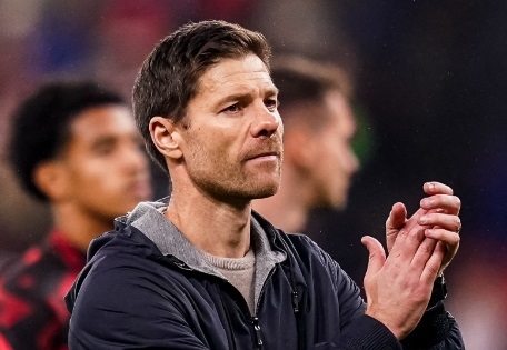 Probleme mari la Real Madrid, după înfrângerea în fața echipei lui Ionuț Radu. Tensiuni în vestiar, postul lui Alonso este în pericol