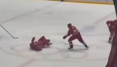 Imagini spectaculoase cu căzătura celui mai longeviv dictator din Europa, la un meci de hochei. S-a ridicat doar cu sprijinul jucătorului care l-a lovit VIDEO