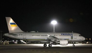 Zelenski a confirmat. Mai multe drone au încercat să-i intercepteze avionul în drum spre Irlanda. ''Va exista o investigație''