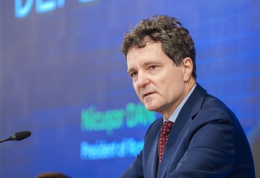 Nicușor Dan pleacă pentru două zile în Franța. Care sunt temele întâlnirii cu Emmanuel Macron